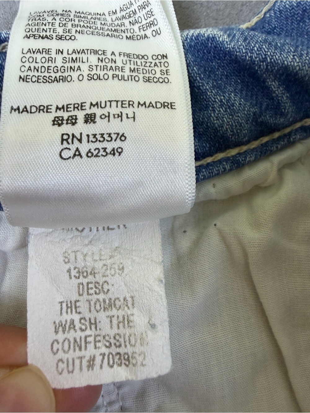 MOTHER The Tomcat Jeans The Confession Size 26 Distressed - Picture 12 of 12
